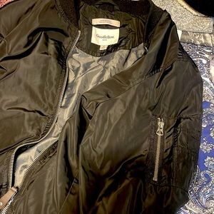 Medium rain resistant coat